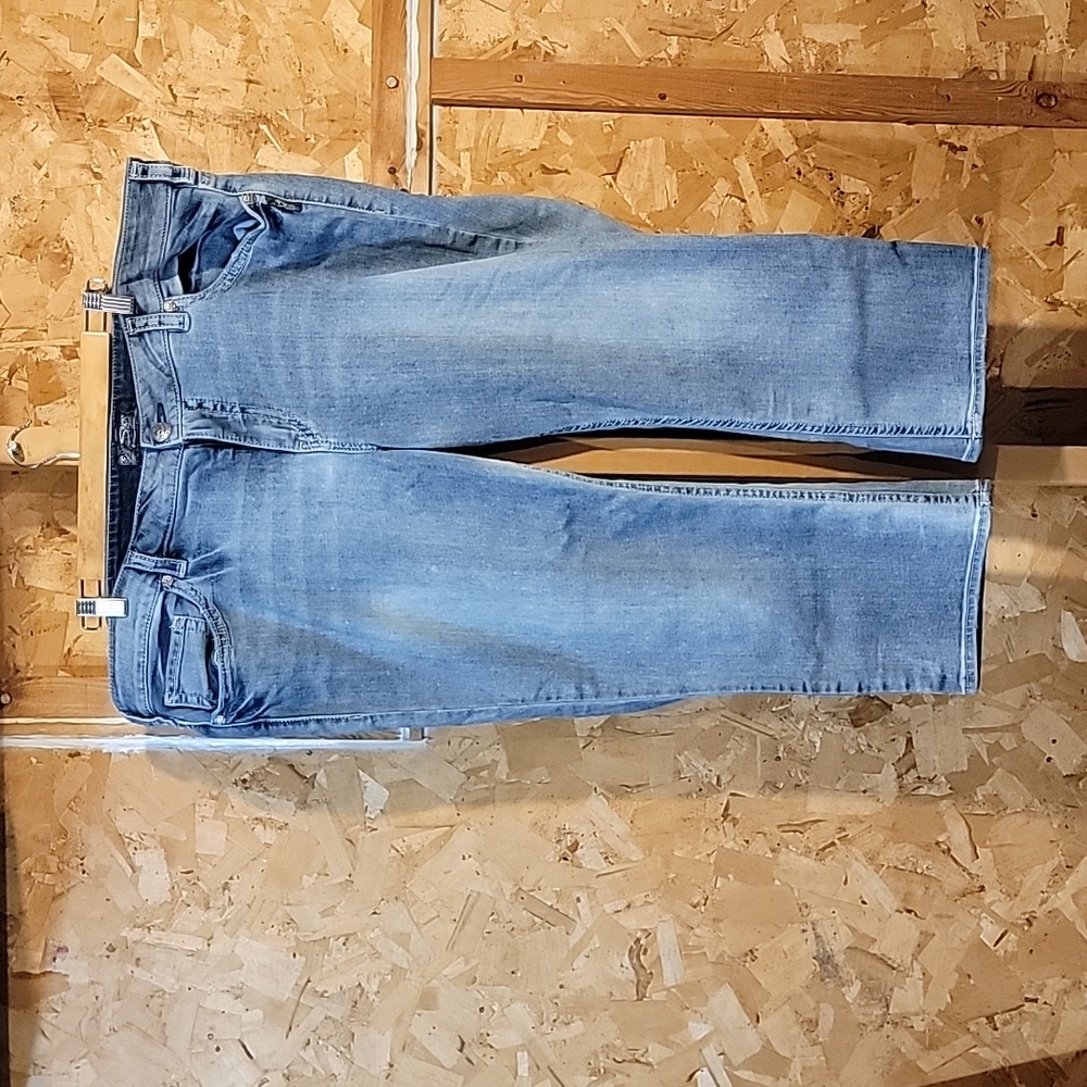 Silver Aiko Mid Capri Sz 22